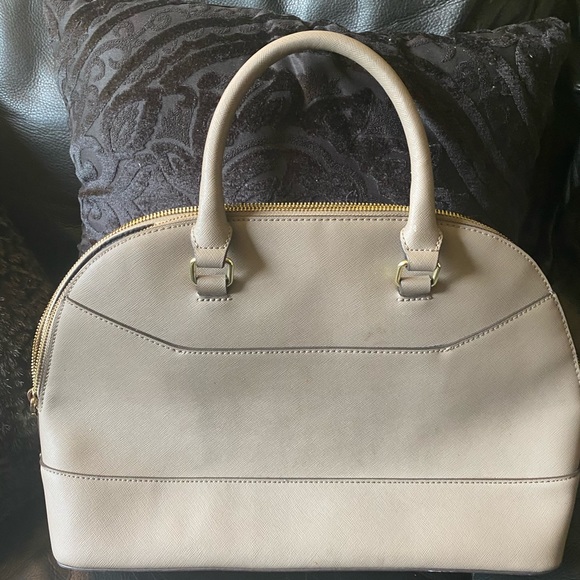 Lot of 7 purses - Picture 9 of 16